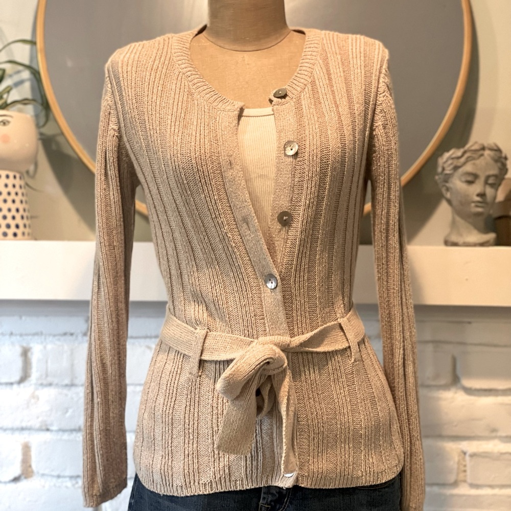 Oatmeal neutral belted cardigan size small